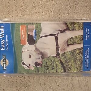 PetSafe Easy Walk No-Pull Dog Harness - Black and Gold,Size Med.